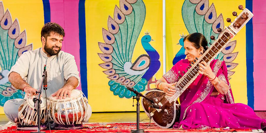 Devesh and Veena Chandra perform classical music of North India 
