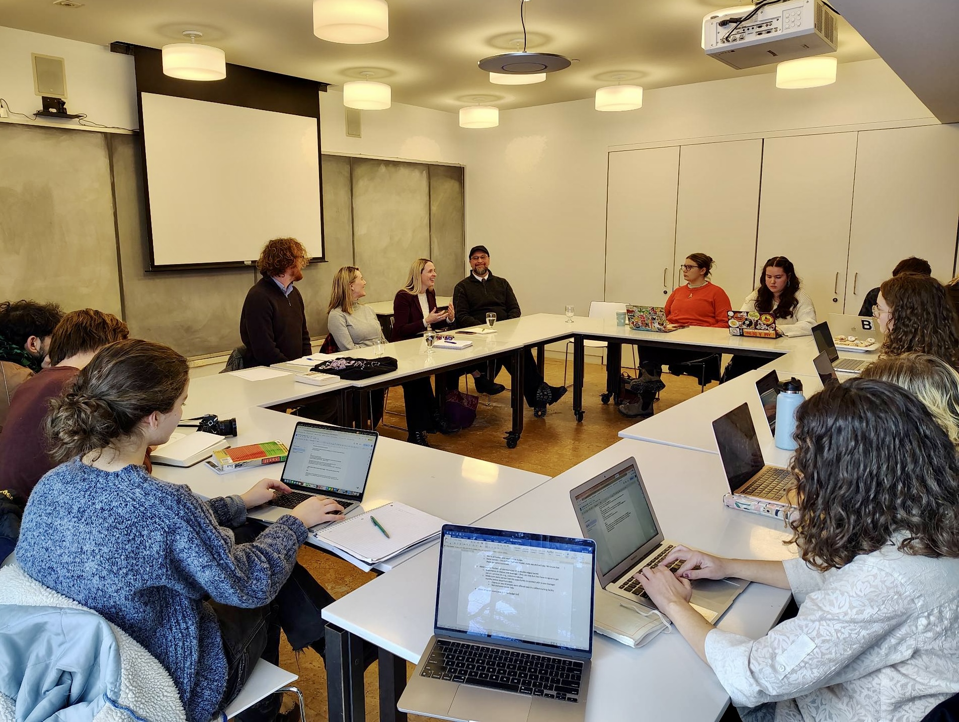 Bennington students talking with Vermont officials about housing in Vermont