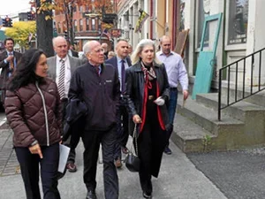 Welch, Silver, tour downtown 