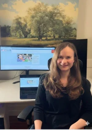 Image of Katie Hibner at a desk