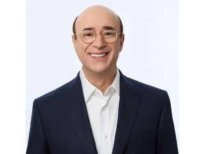 Headshot of Brad Jacobs with light background