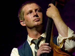 A Conversation with Bassist Nate Query