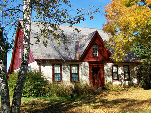 Robert Frost Stone House Museum in Shaftsbury, VT in autumn