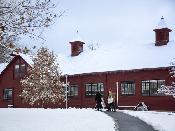 Image of Bennington barn in snow