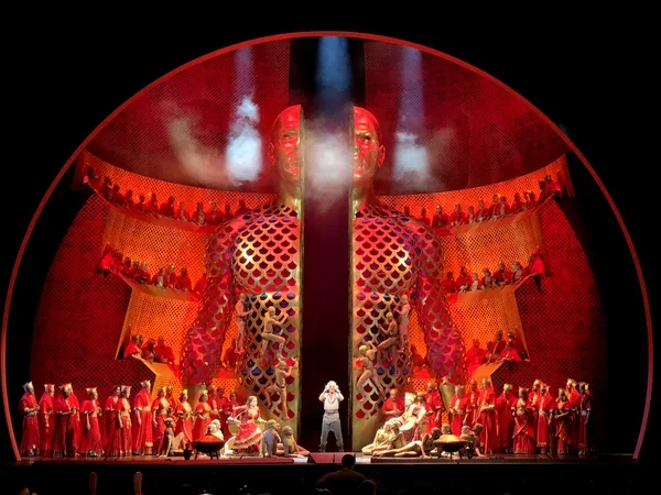 Alexander Dodge's set for Samson et Dalila at the Metropolitan Opera. Credit: Ken Howard/Met Opera