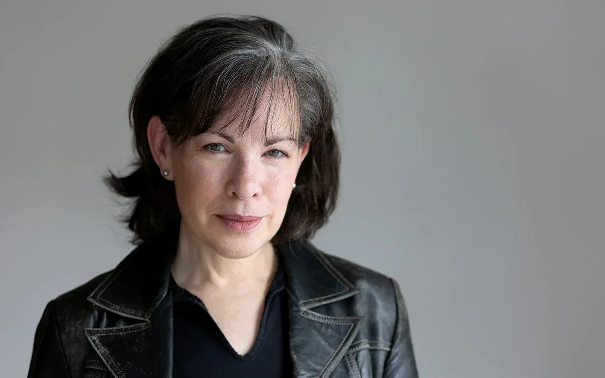 Image of Claudia Rowe