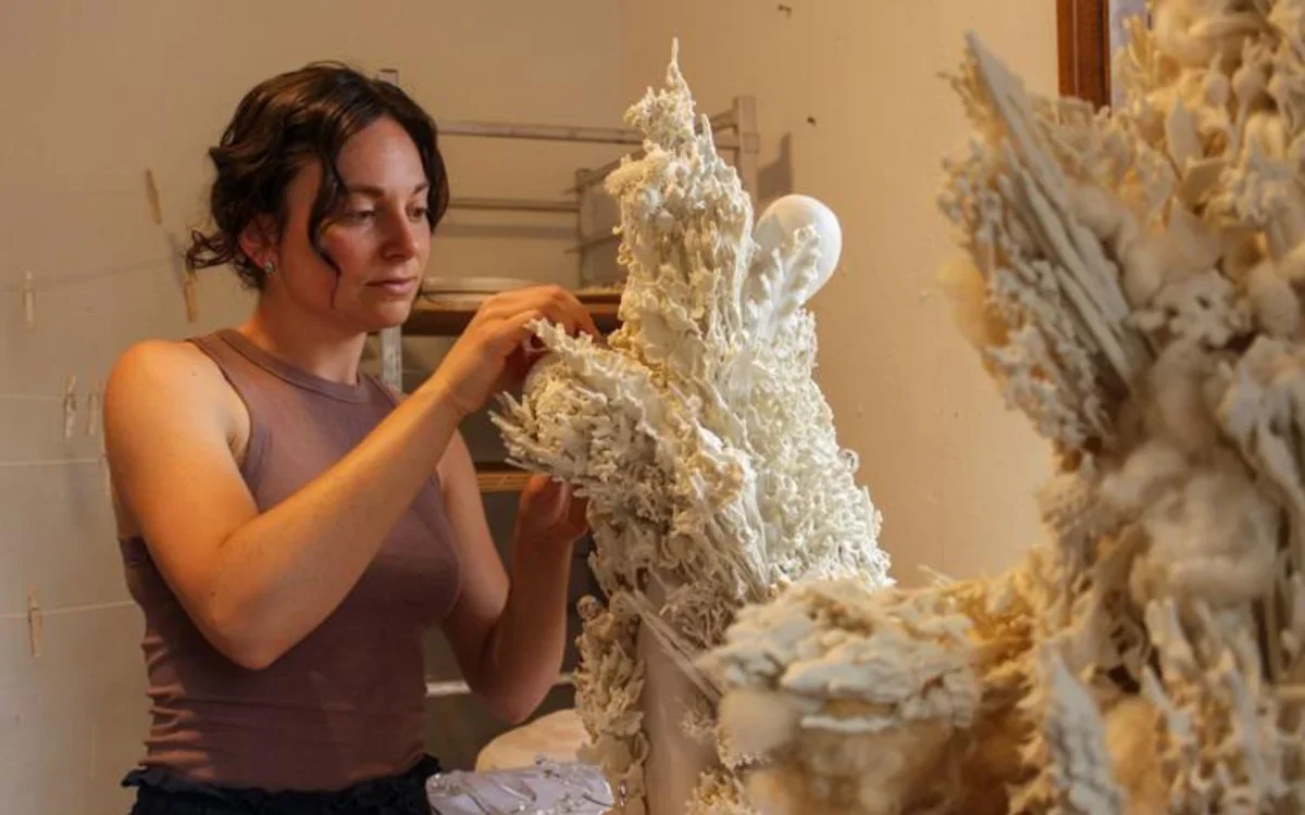 Image of Molly Altman sculpting