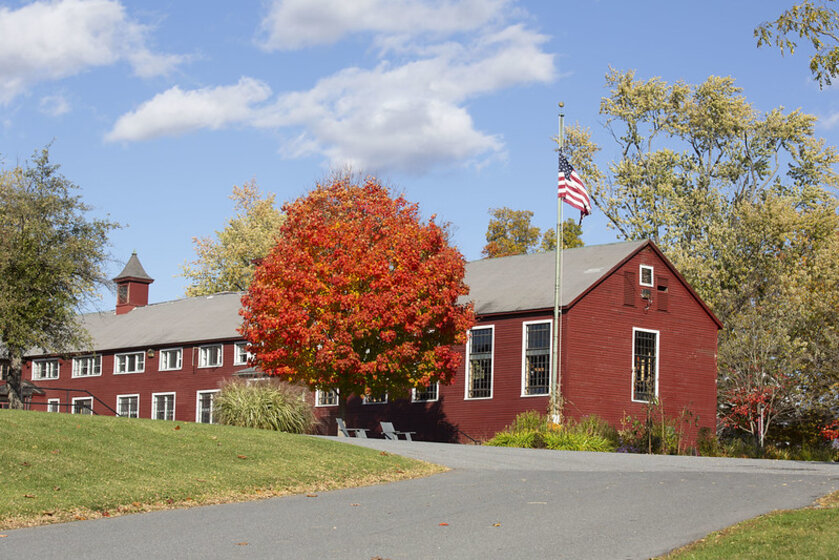 Image of fall foliage by the Barn